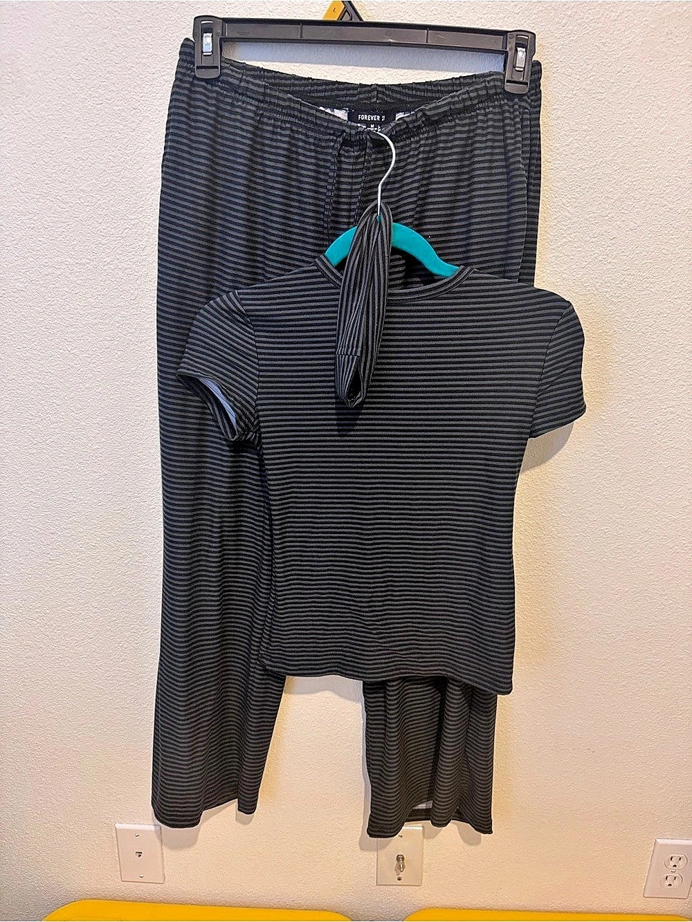 Forever 21 Striped Lounge Set Size Medium in Black & Gray